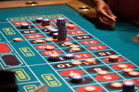 moli77 login app on Android device showing live-dealer blackjack table
